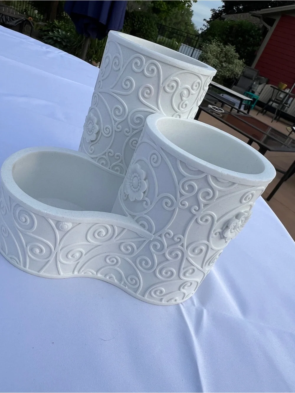 Art House White Floral Scroll Desktop Pen Organizer, Makeup Brushes, Planter